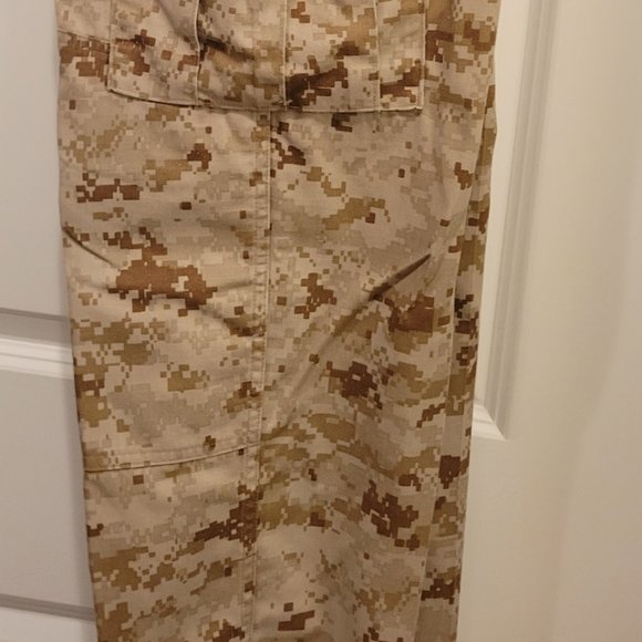 USMC Surplus Desert MARPAT Trousers & BDU Shirt medium small - Picture 10 of 16